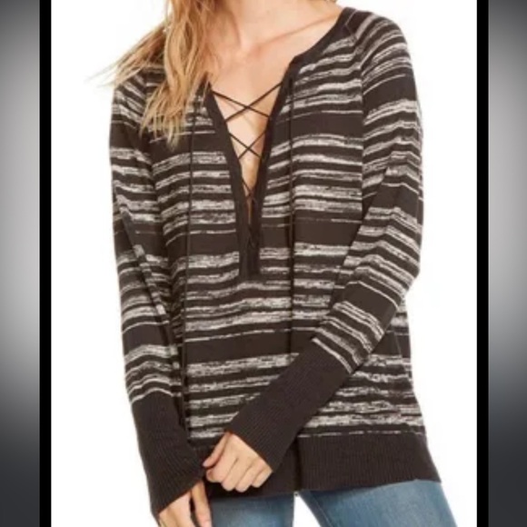 Chaser Lace-up Long-sleeve Knit Top Size Medium Black and off-white - Picture 1 of 8